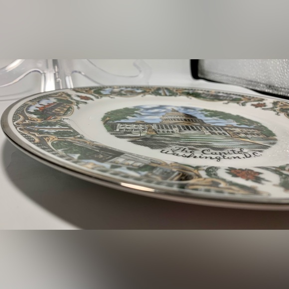 The Capital of Washington D.C. Souvenir Plate 10 Inches Colorful Gold Rimmed - Picture 5 of 14